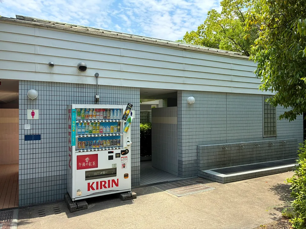 舞洲運動広場公衆トイレ